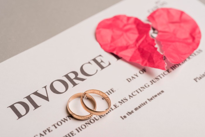 What Percentage of Marriages End in Divorce?